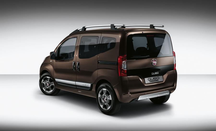  Fiat Qubo Trekking 2016 года  (фото 5 из 16)